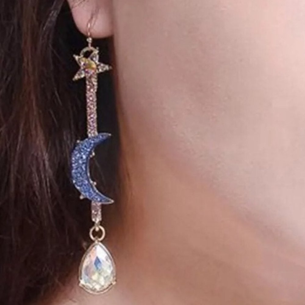 New  Betsey Johnson *Once In A Blue* Moon Earrings